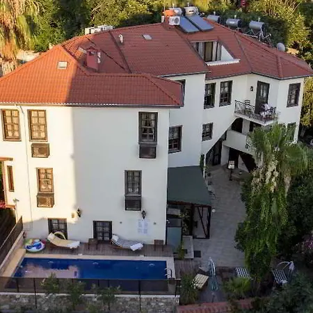 Отель Deja Vu 3*