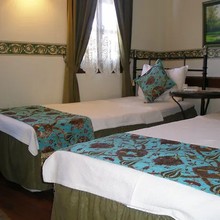 Hotel Deja Vu 3*